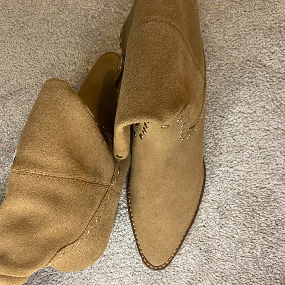 NWT Coach||Phoebe Western Cowgirl Suede Studded Pointed Toe Ankle Boots Size 7 - Picture 7 of 12